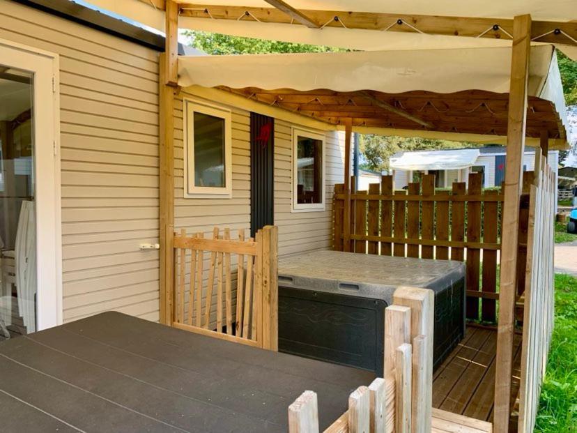 Camping De L'Etang Du Pays Blanc Guerande Exterior photo