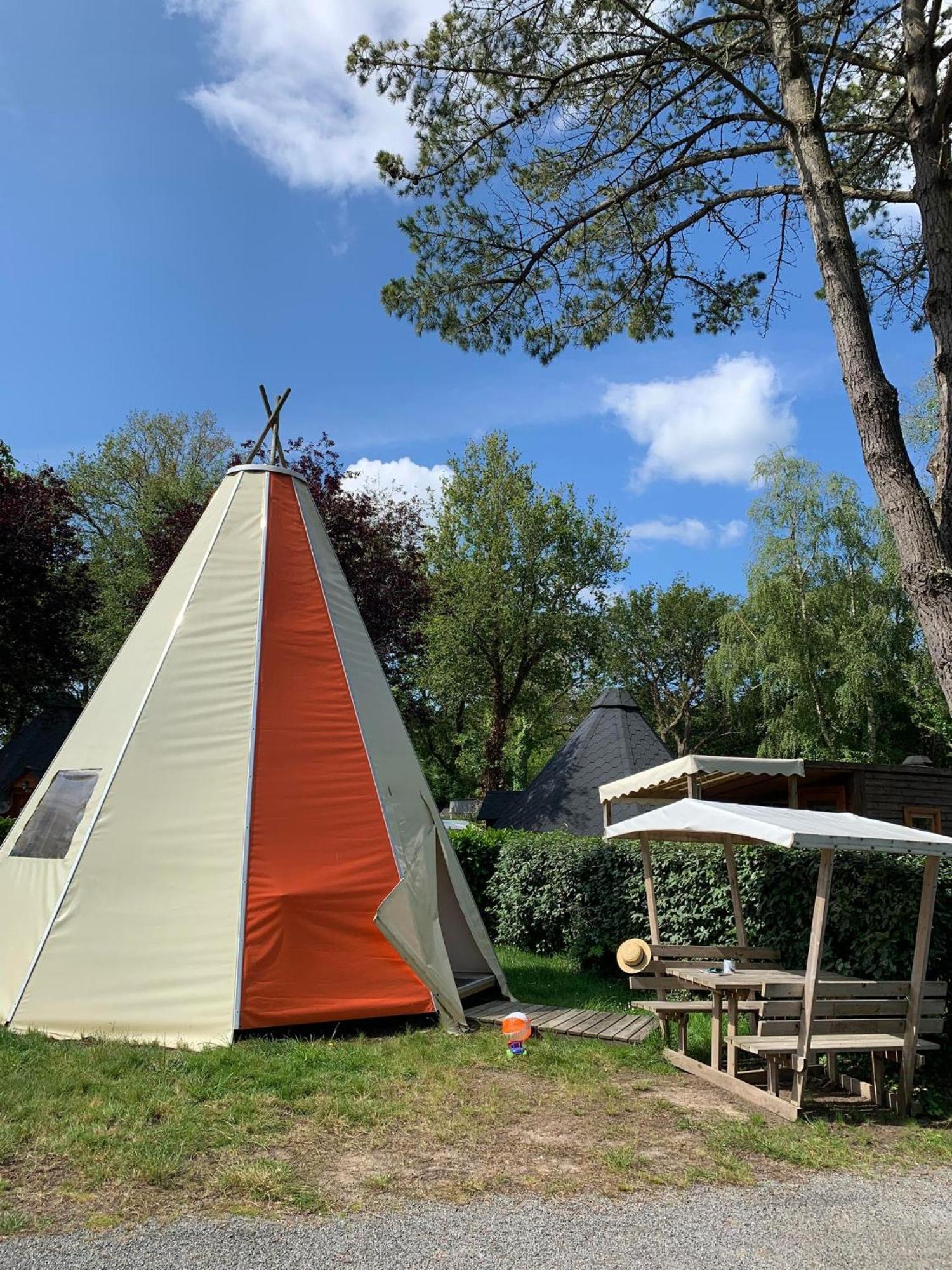 Camping De L'Etang Du Pays Blanc Guerande Exterior photo